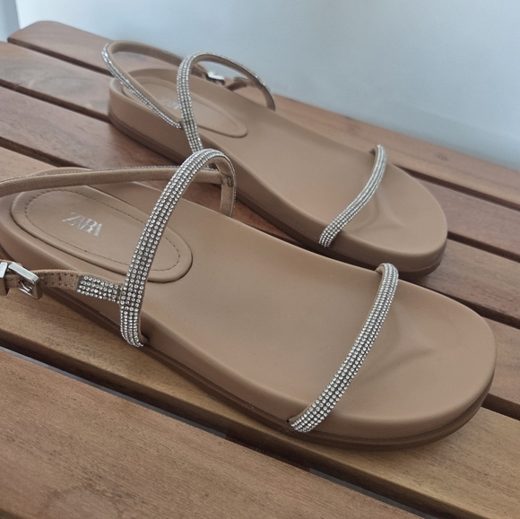 Zara Tan Strappy Sandals with Rhinestone Detail - Like New - Picture 5 of 8